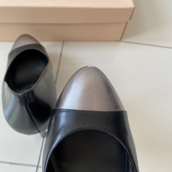 BCBG Heels Womens Size 8 - Picture 4 of 10